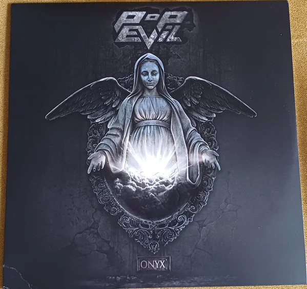 Pop Evil – Onyx LP viršelis